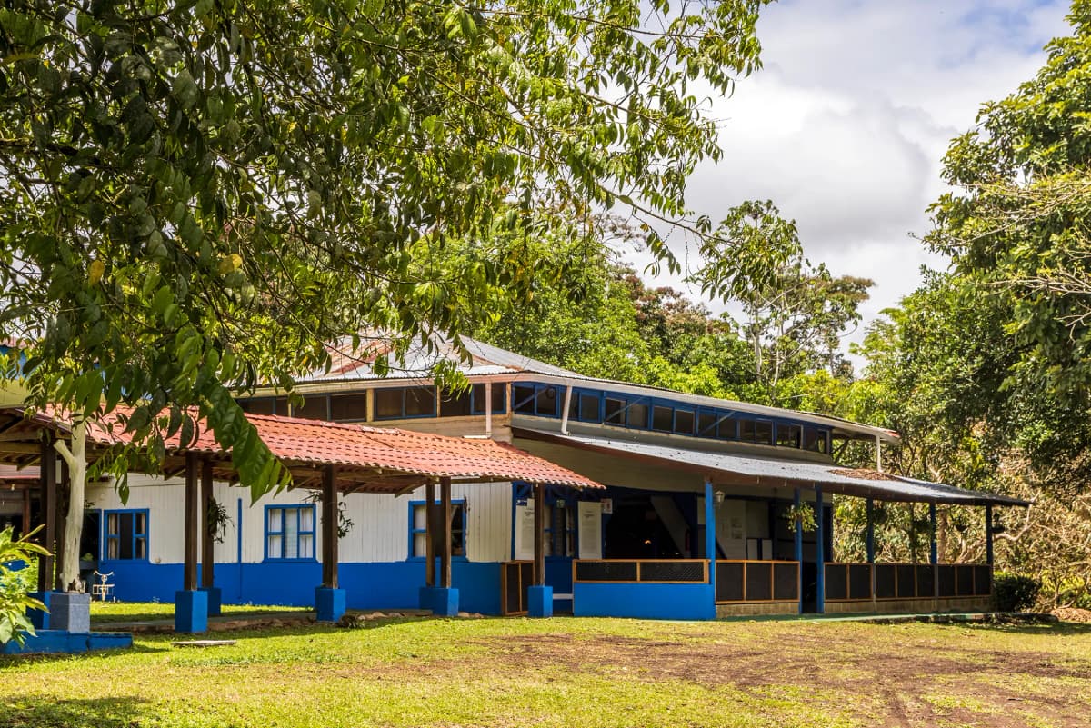 Arquitectura tradicional de la casona histórica en La Fortuna